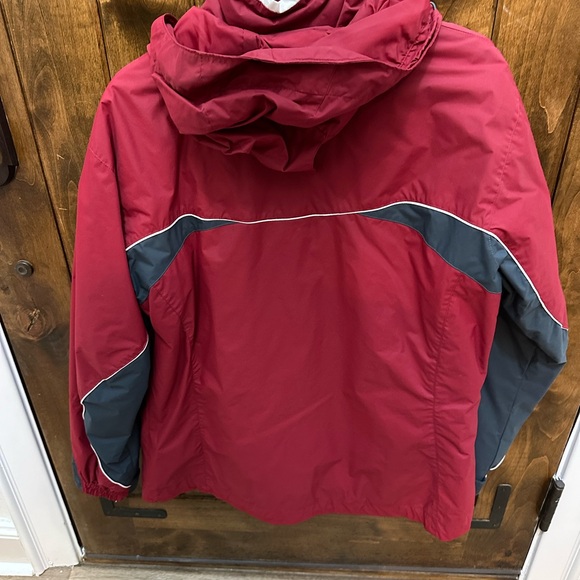Large, red Columbia double lined ski jacket - Picture 8 of 8
